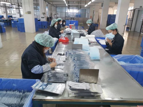 海關(guān)開通 綠色通道 龍崗企業(yè)30萬只口中罩送往疫情防控一線