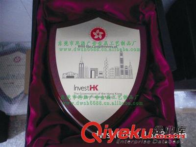 供應(yīng)生產(chǎn)經(jīng)商授權(quán)牌,會員牌,參觀紀(jì)念牌,歡迎來電訂購-東莞市虎門思涵廣告展覽器材商行提供供應(yīng)生產(chǎn)經(jīng)商授權(quán)牌,會員牌,參觀紀(jì)念牌,歡迎來電訂購的相關(guān)介紹、產(chǎn)品、服務(wù)、圖片、價格東莞市虎門思涵廣告展覽器材商行、各種金屬標(biāo)牌;指示牌;立牌;五金資料架;金屬貨架;有機(jī)亞克力制品;隔離防護(hù)欄;酒店用品;獎牌;燈具展示架;酒水牌;便攜式廣告器材