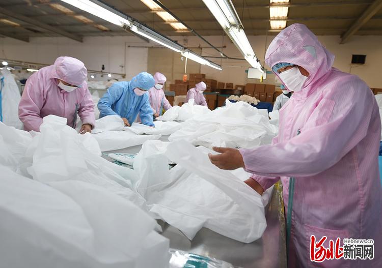 河北省開足馬力加快醫(yī)藥及醫(yī)療器械急需物資生產(chǎn)，全力保障防護用品供應(yīng)