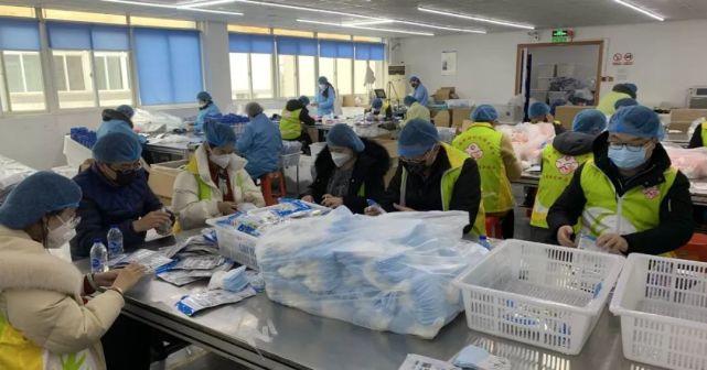 央視點贊！助力口罩生產(chǎn)，江蘇青年志愿者在行動